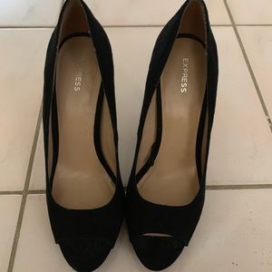Black Heals from Express Size 8
